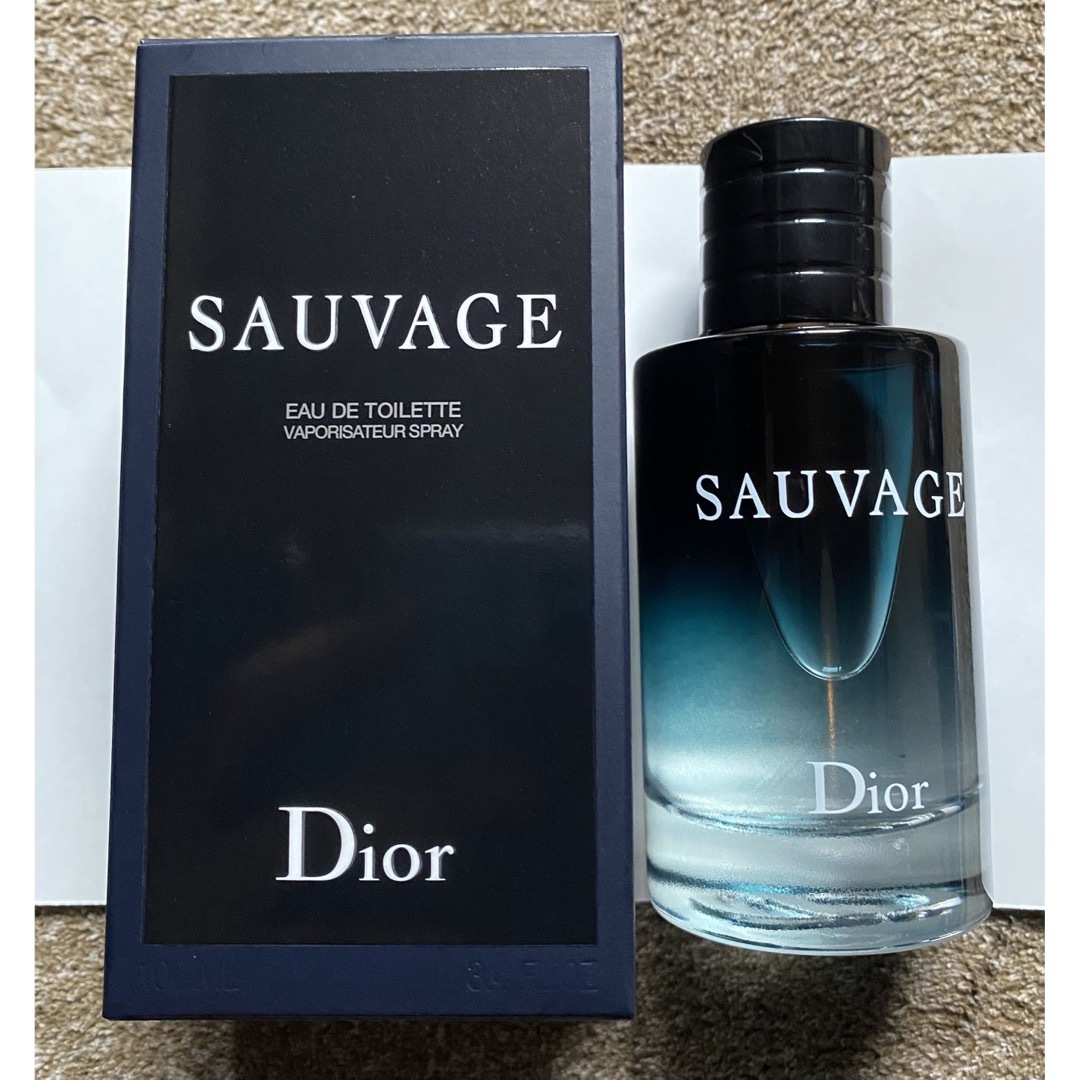 Dior(ディオール)のディオール ソヴァージュ オードトワレ EDT 香水 100ml新品同様 コスメ/美容の香水(香水(男性用))の商品写真