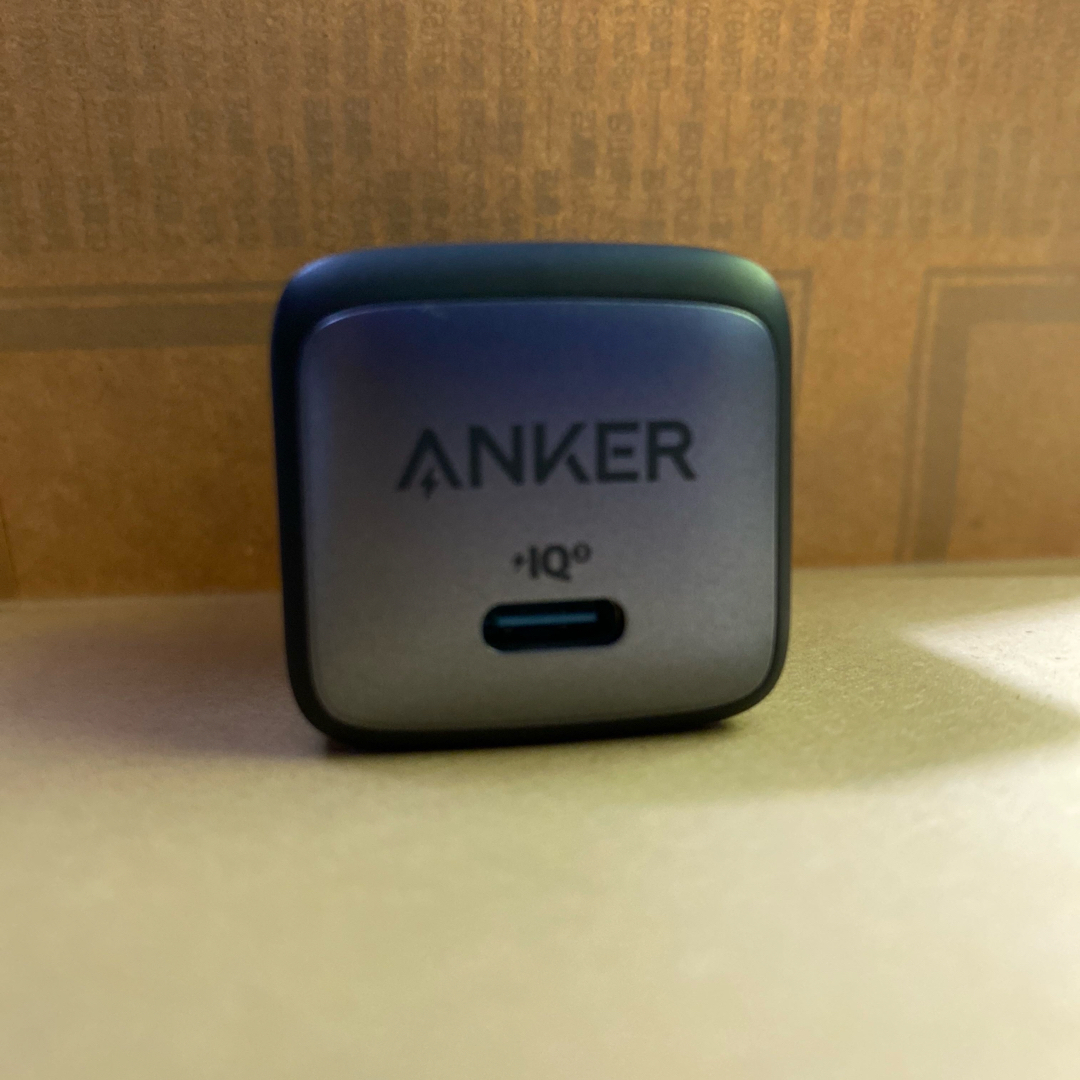 Anker(アンカー)のAnker NanoⅡ 30W 充電器 スマホ/家電/カメラのPC/タブレット(PC周辺機器)の商品写真