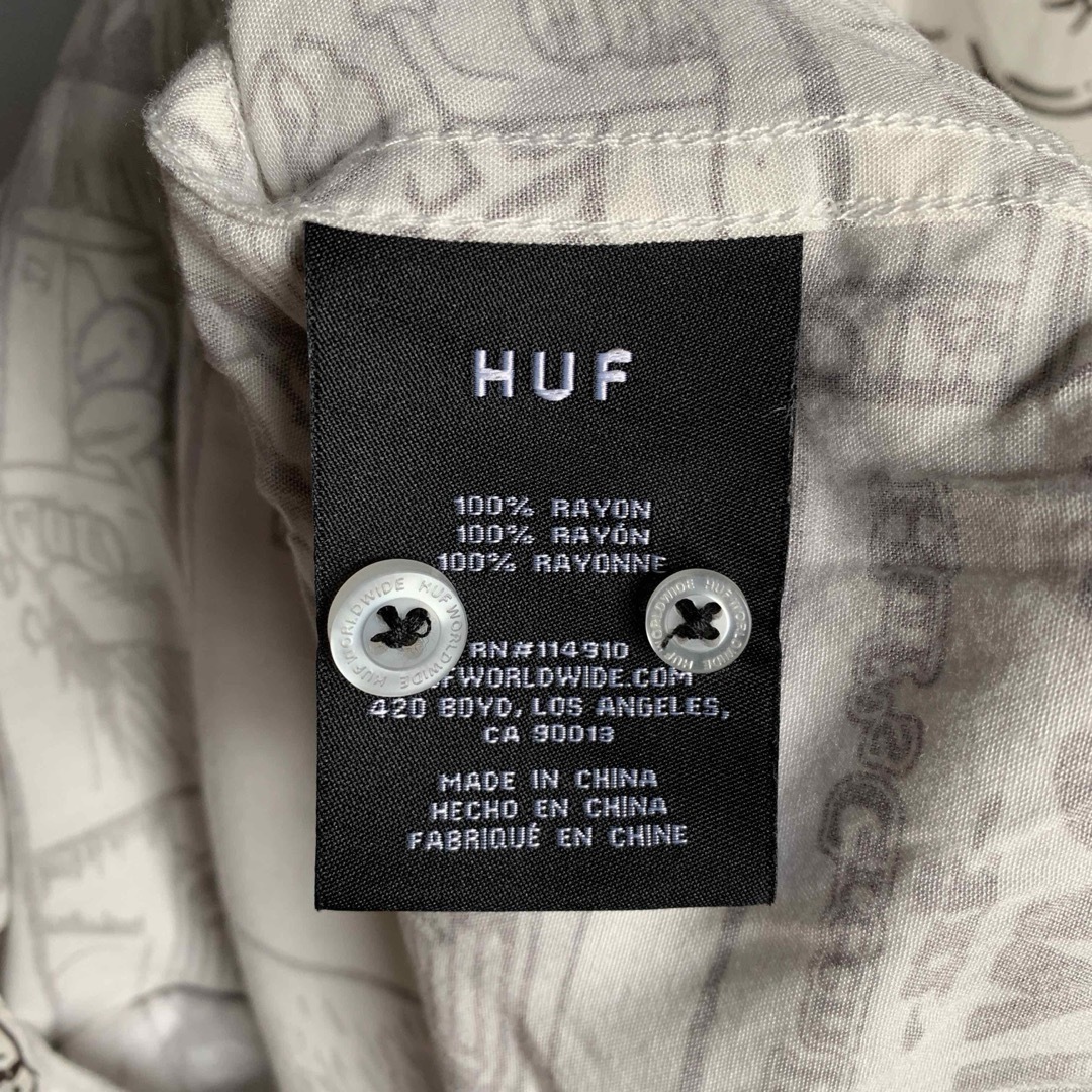 HUF(ハフ)のHUF コミック柄 オープンカラーシャツ L 半袖アロハシャツ アメコミ メンズのトップス(シャツ)の商品写真