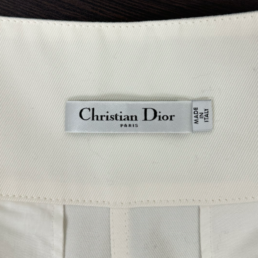 Christian Dior(クリスチャンディオール)のChristian Diorオールダブルベルトデザインハイウエストクロップパンツ レディースのパンツ(クロップドパンツ)の商品写真