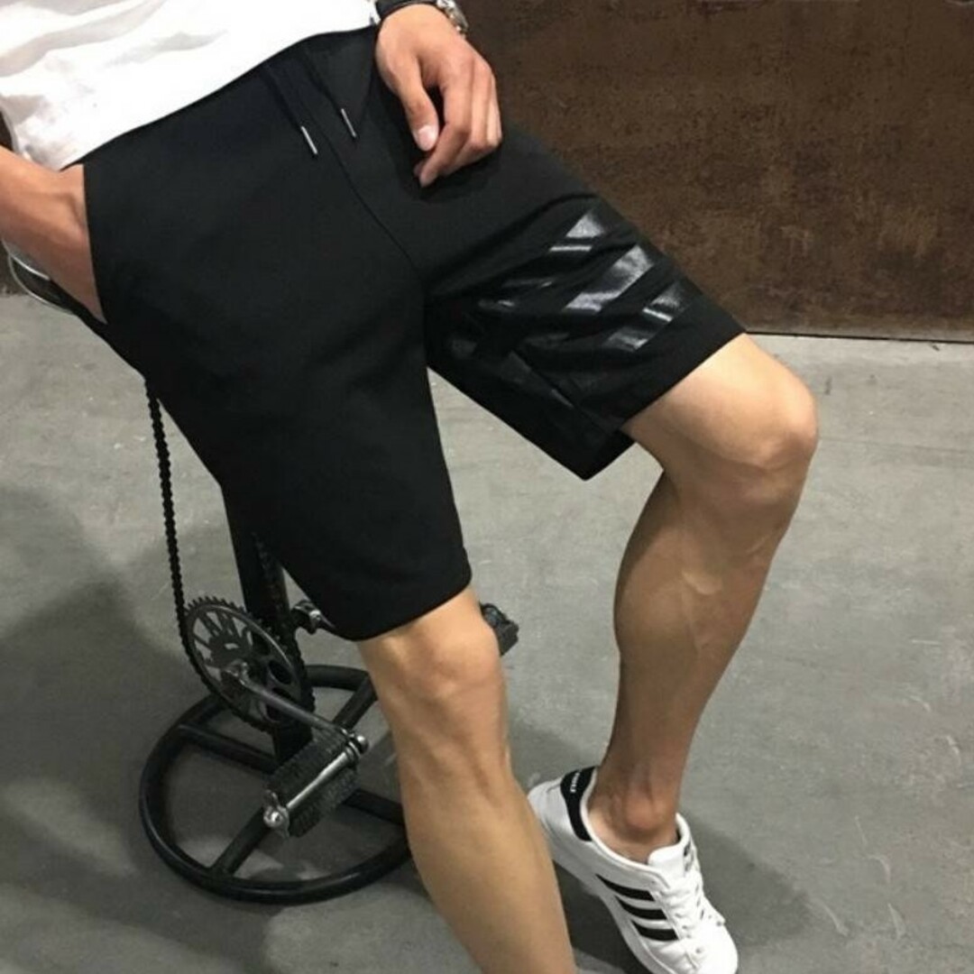 メンズ ハーフパンツ 黒 短パン ジャージ ジム 筋トレ スポーツ ランニング メンズのパンツ(ショートパンツ)の商品写真