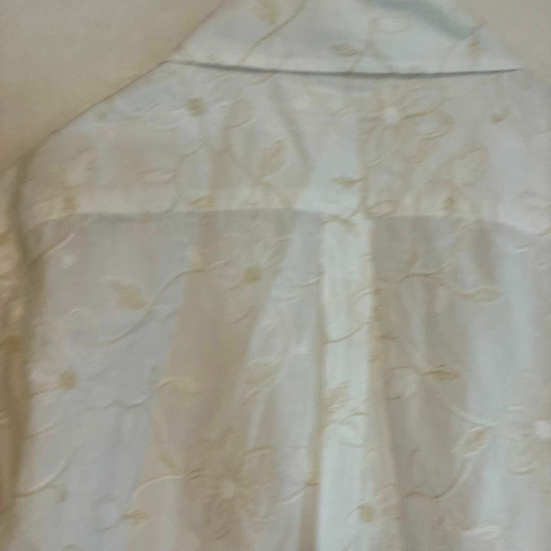 mila schon(ミラショーン)の美品》ミラショーン　mila schon　刺繍カジュアルシャツ46　日本製　綿麻 メンズのトップス(シャツ)の商品写真