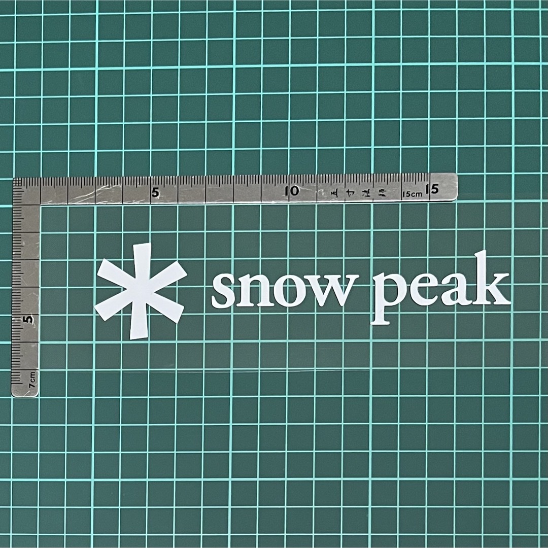 Snow Peak(スノーピーク)のアウトドア snowpeak スノーピーク　カッティングステッカー　白1枚 スポーツ/アウトドアのアウトドア(その他)の商品写真