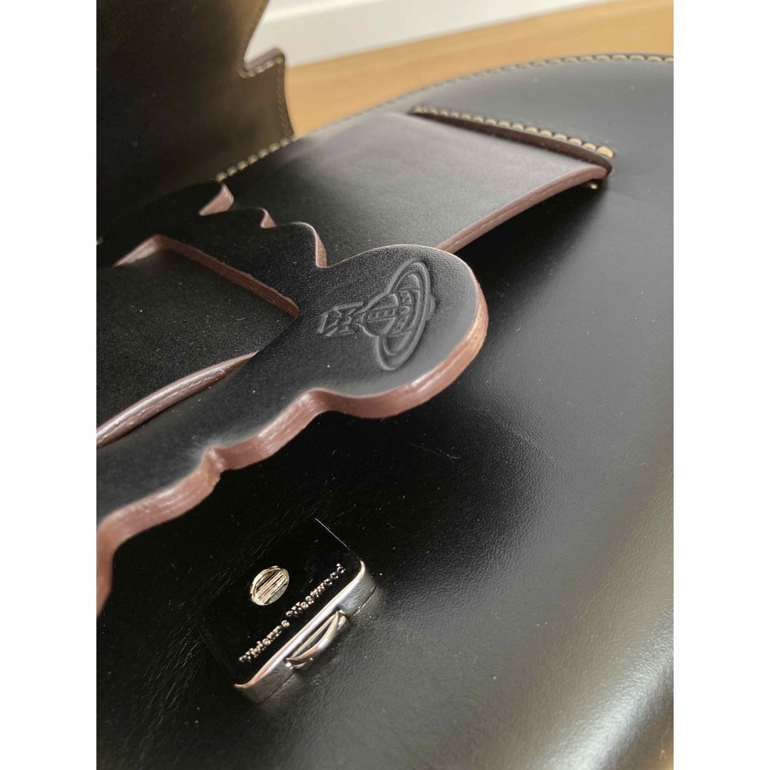 Vivienne Westwood(ヴィヴィアンウエストウッド)の正規店購入　額縁2wayハンドバッグ・ショルダー　黒 レディースのバッグ(ショルダーバッグ)の商品写真