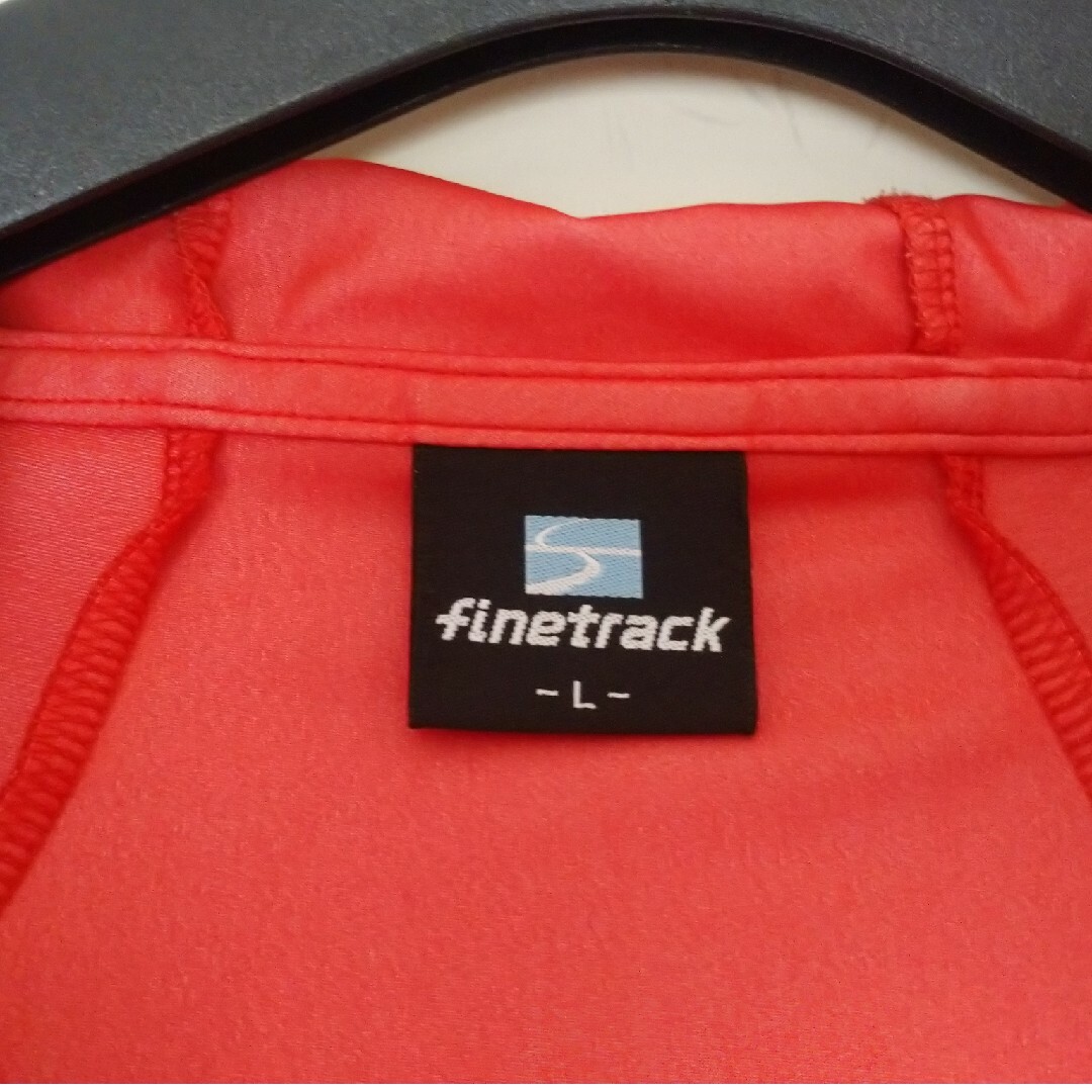 finetrack(ファイントラック)のfinetrack  ファイントラック ニュウモラップフーディ レディース L スポーツ/アウトドアのアウトドア(登山用品)の商品写真