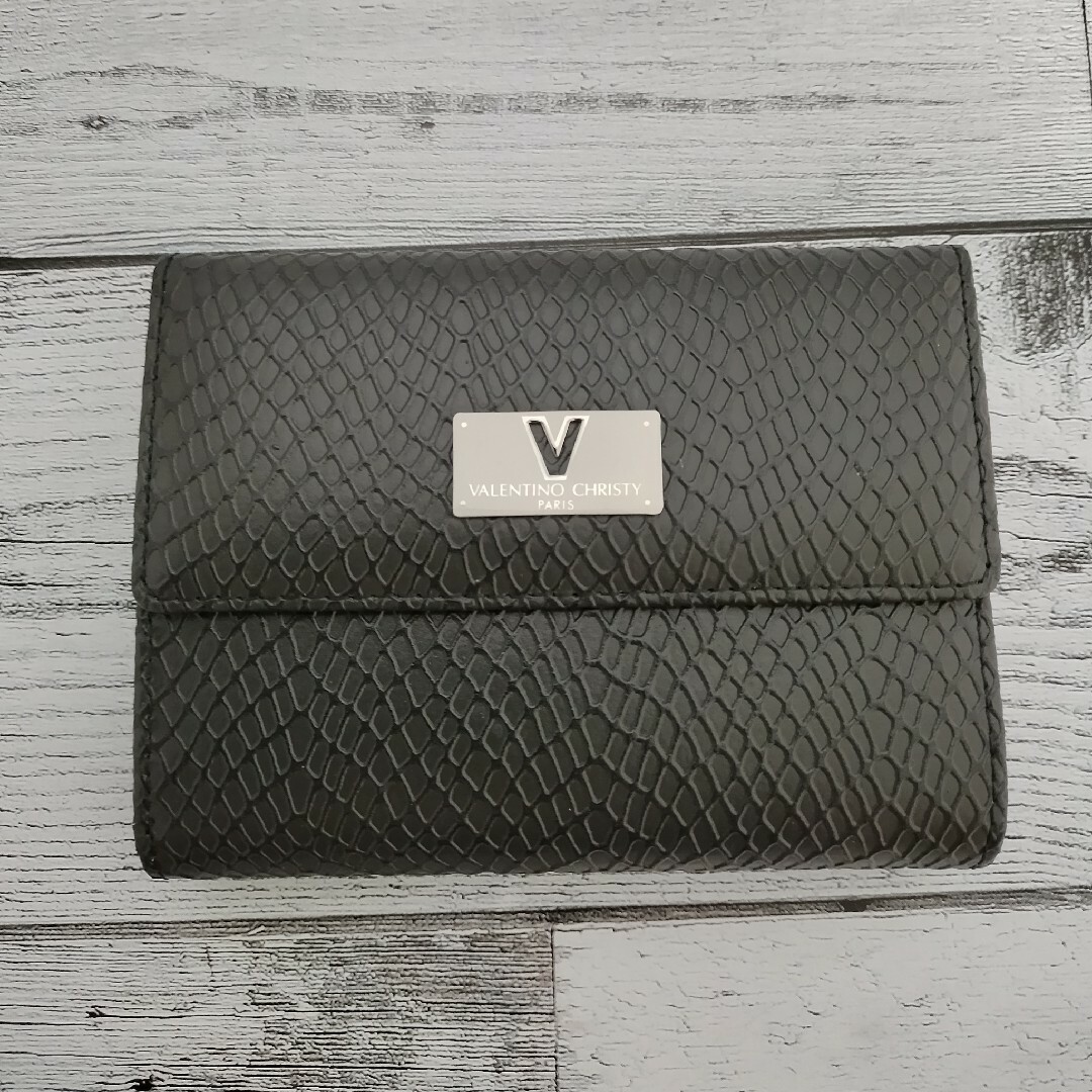 VALENTINO(ヴァレンティノ)の【美品♪】VALENTINO CHRISTY 折り畳み財布　レディース レディースのファッション小物(財布)の商品写真