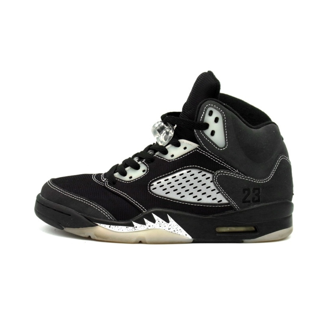 NIKE(ナイキ)のナイキ NIKE ■ 【 AIR JORDAN ５ ANTHRACITE DB0731 001 】 エア ジョーダン 5 アンスラサイト  スニーカー f22040 メンズの靴/シューズ(スニーカー)の商品写真