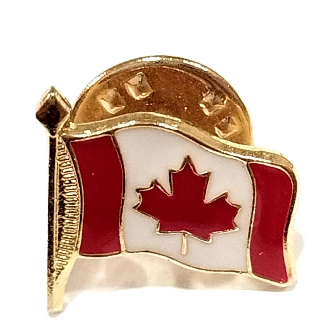 ピンバッジ　カナダ　国旗　ピンズ エンタメ/ホビーのアニメグッズ(バッジ/ピンバッジ)の商品写真