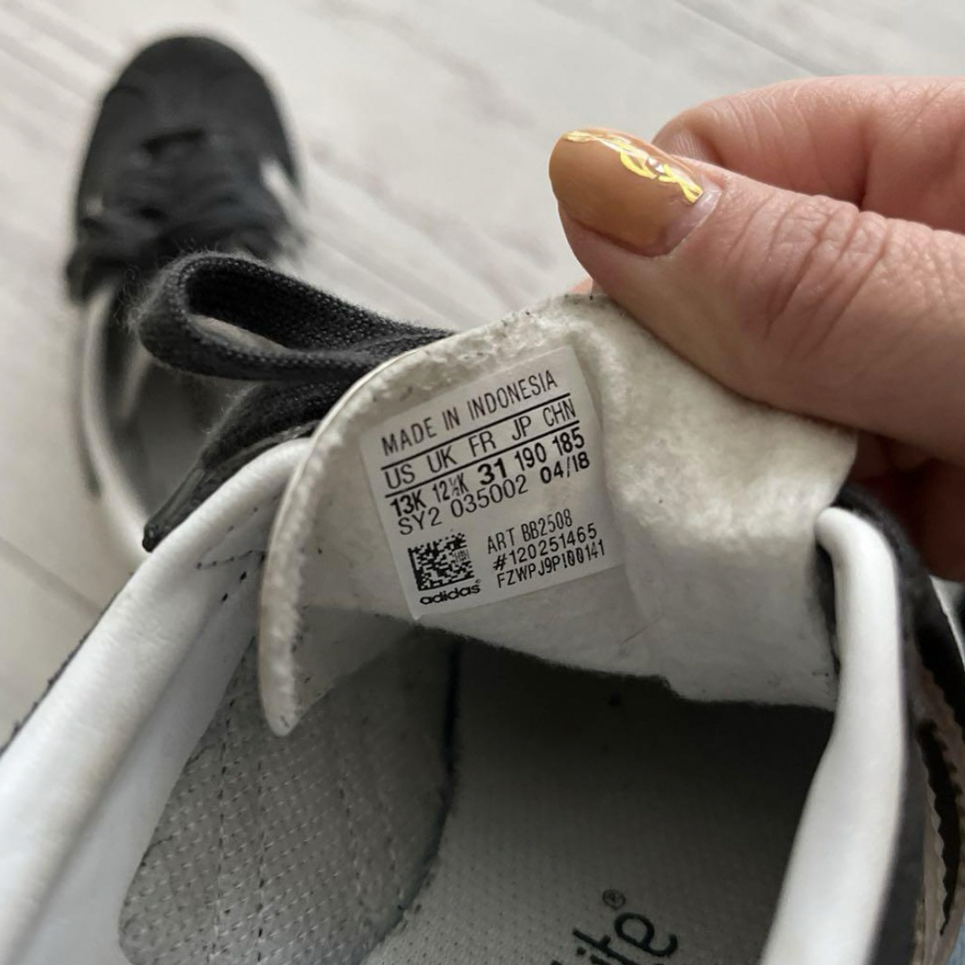 adidas(アディダス)のアディダススニーカーガゼル　19センチ キッズ/ベビー/マタニティのキッズ靴/シューズ(15cm~)(スニーカー)の商品写真