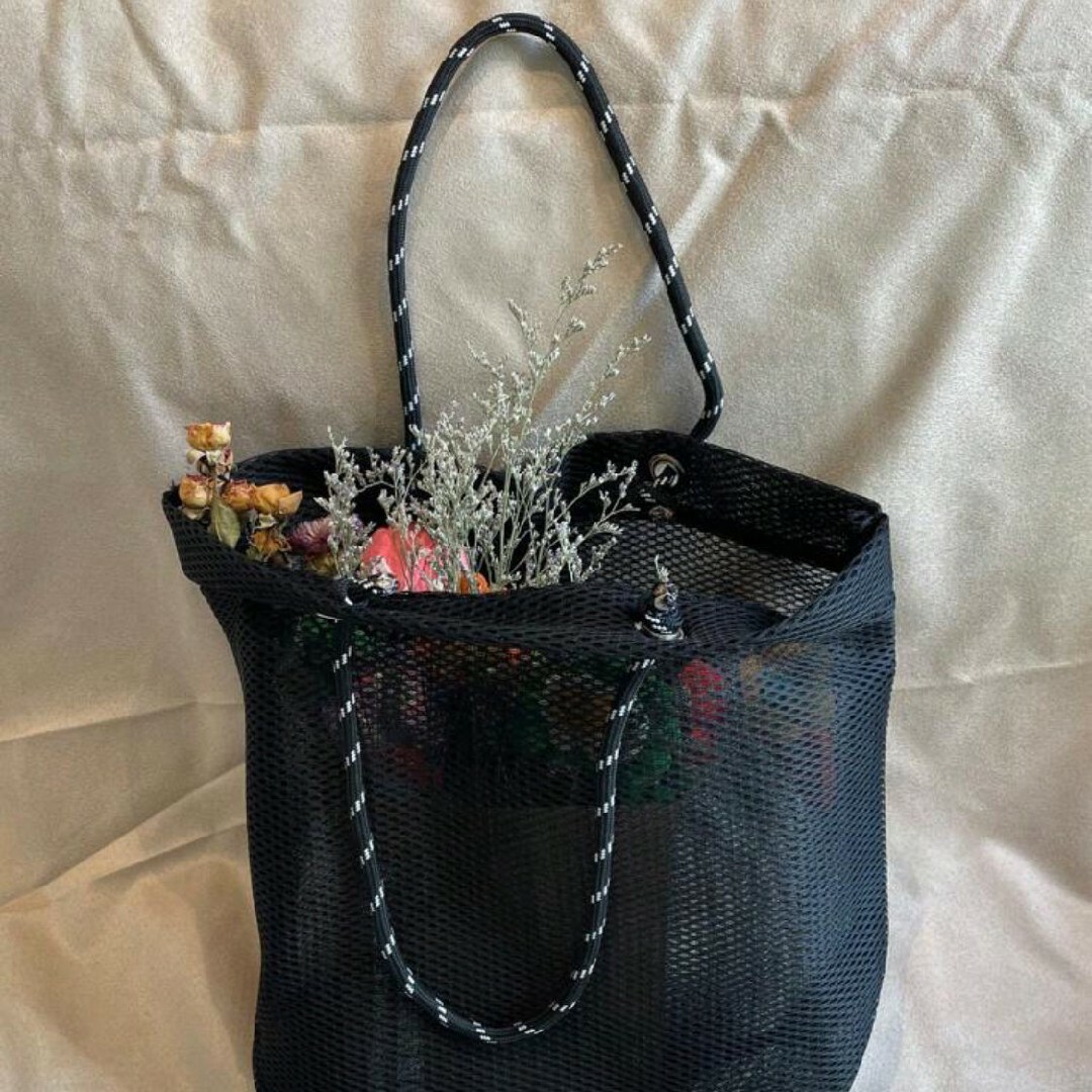 メッシュ トートバッグ 手提げかばん カジュアル ショルダー ブラック レディースのバッグ(トートバッグ)の商品写真