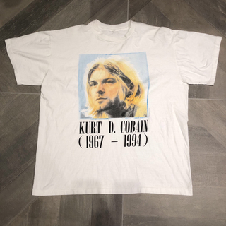 KURT KOBAIN カートコバーン アーティストTシャツ/ バンドT/ 追悼(Tシャツ/カットソー(半袖/袖なし))