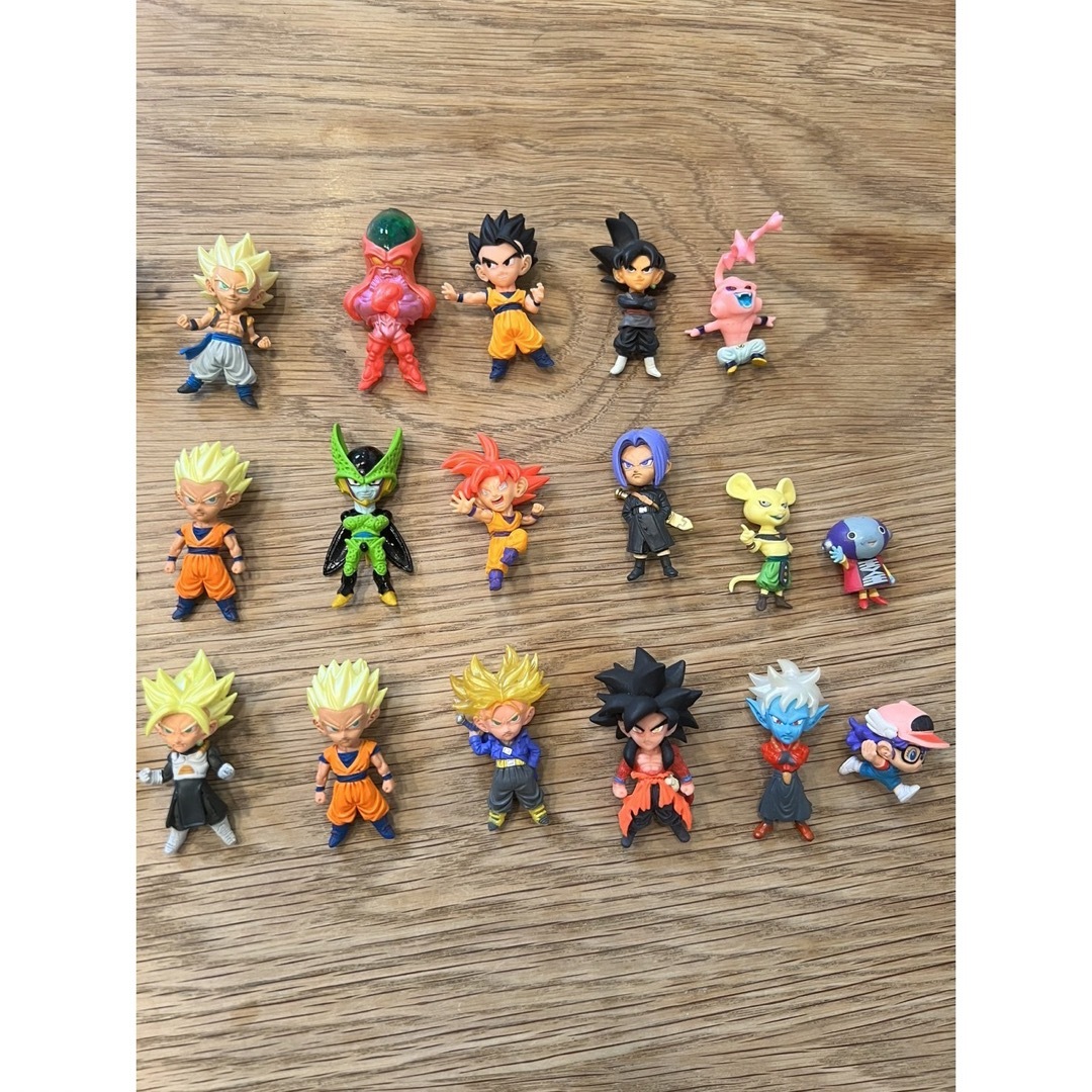 ドラゴンボール(ドラゴンボール)のドラゴンボール　ガチャガチャ　32体セット エンタメ/ホビーのおもちゃ/ぬいぐるみ(キャラクターグッズ)の商品写真