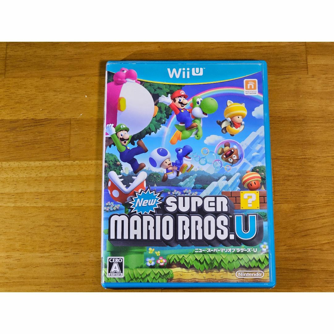 Wii U(ウィーユー)の【Wii U】New スーパーマリオブラザーズ　U　操作説明シートあり エンタメ/ホビーのゲームソフト/ゲーム機本体(家庭用ゲームソフト)の商品写真