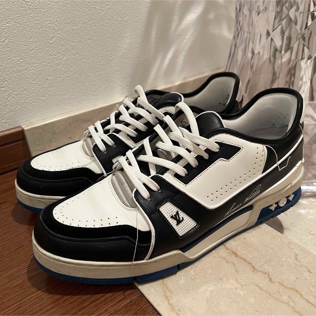 LOUIS VUITTON - louisvuitton ルイヴィトン スニーカー LV LOUIS VUITTON - louisvuitton ルイヴィトン スニーカー LV