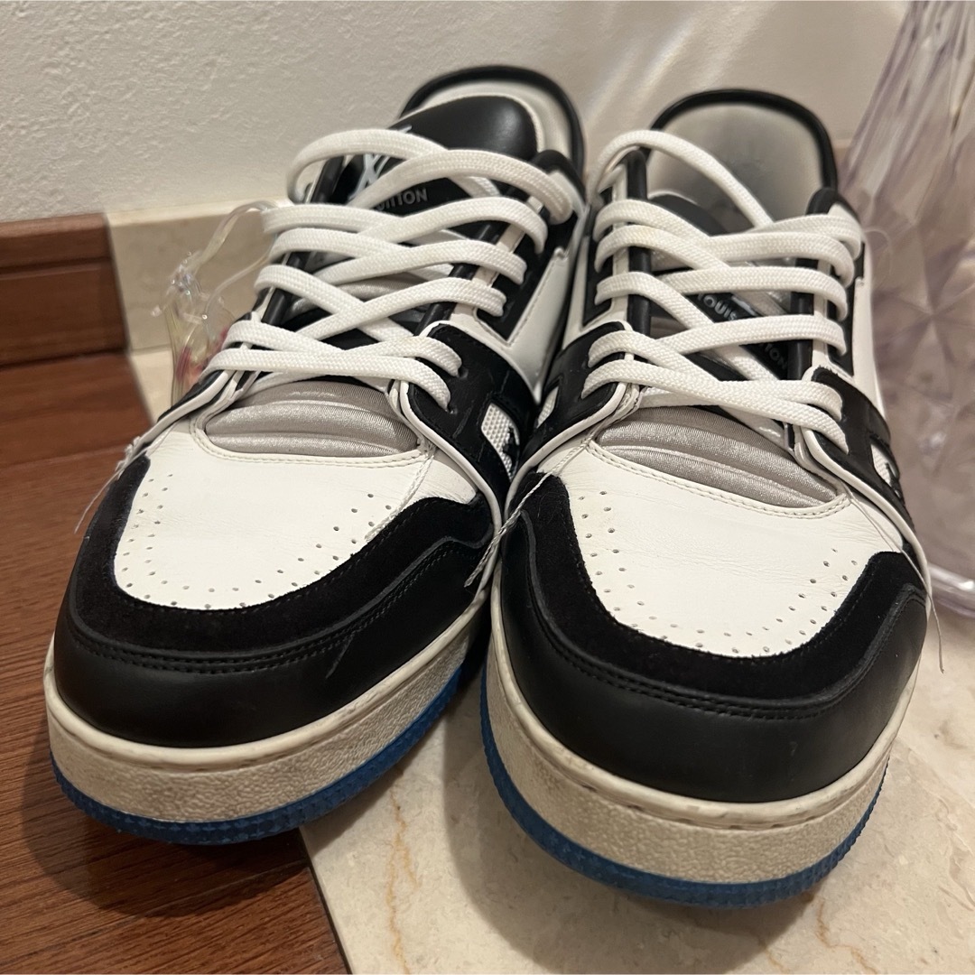 LOUIS VUITTON - louisvuitton ルイヴィトン スニーカー LV LOUIS VUITTON - louisvuitton ルイヴィトン スニーカー LV