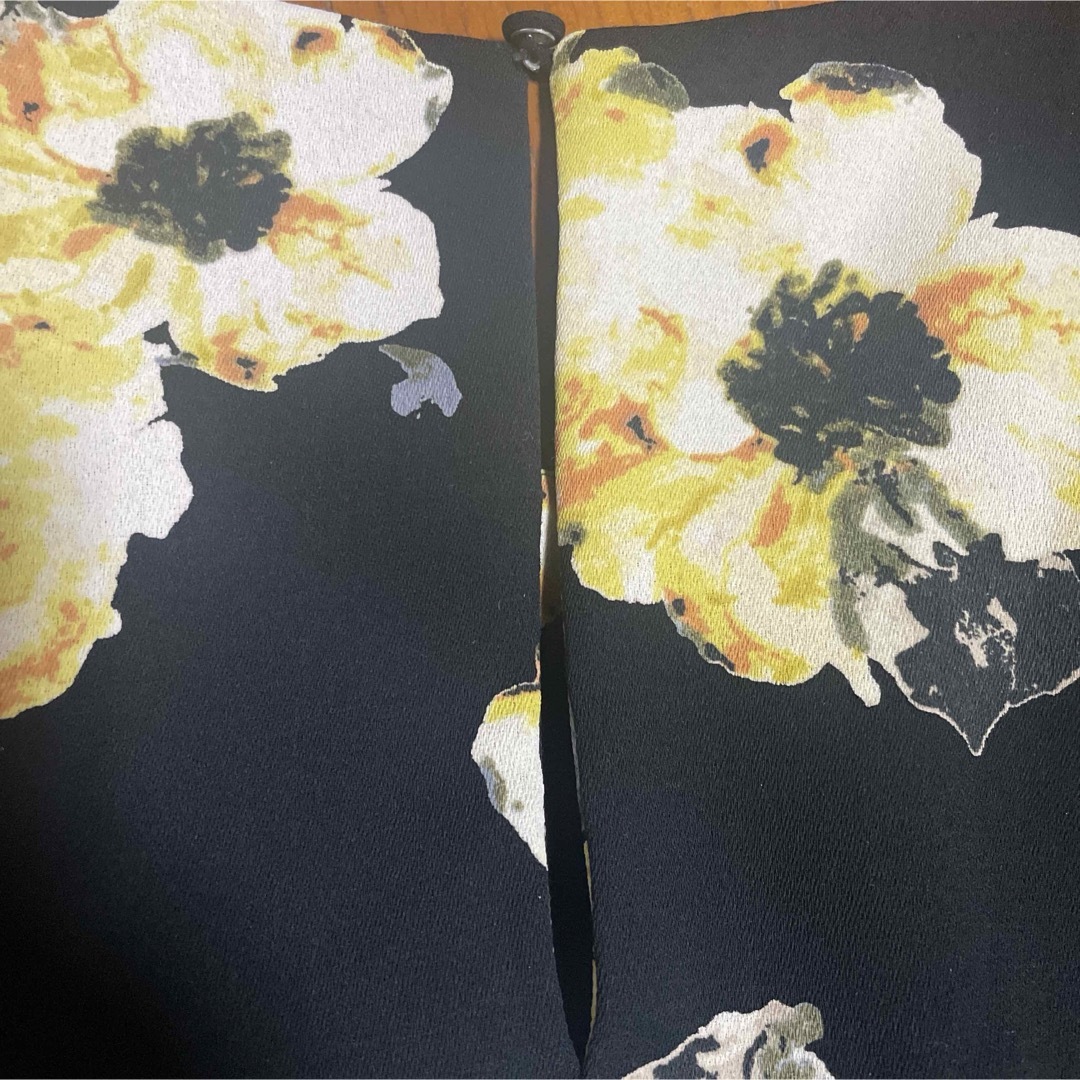 SNIDEL(スナイデル)の人気スナイデル花柄ワンピース レディースのワンピース(ひざ丈ワンピース)の商品写真