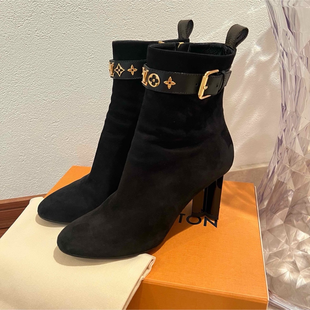 louisvuitton シルエットライン アンクルブーツ モノグラム | フリマアプリ ラクマ louisvuitton シルエットライン アンクルブーツ モノグラム | フリマアプリ ラクマ