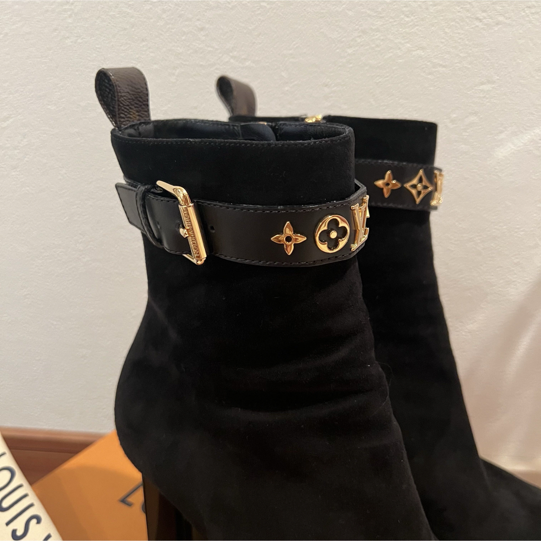 louisvuitton シルエットライン アンクルブーツ モノグラム louisvuitton シルエットライン アンクルブーツ モノグラム