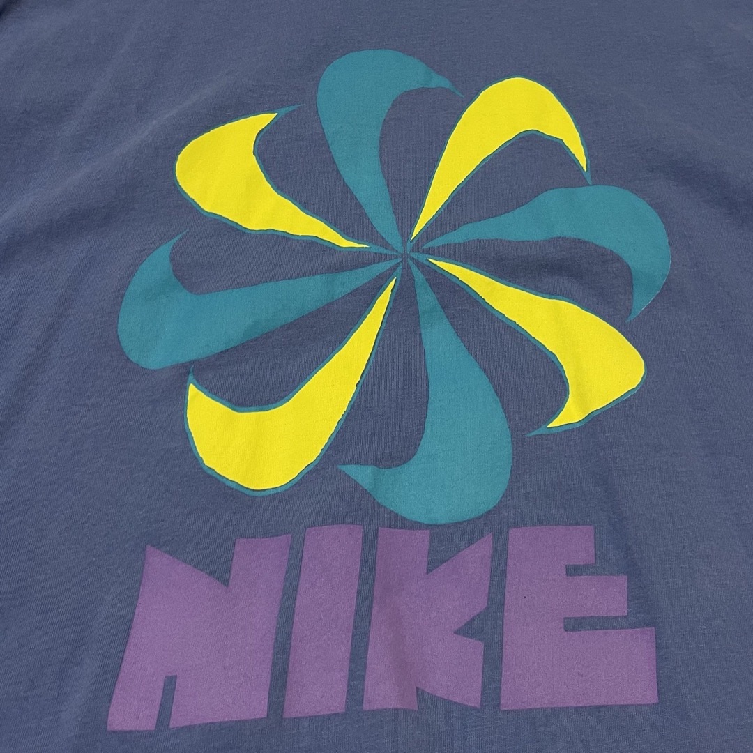 NIKE(ナイキ)のNIKE 風車Tシャツ　日本未発売カラー メンズのトップス(Tシャツ/カットソー(半袖/袖なし))の商品写真