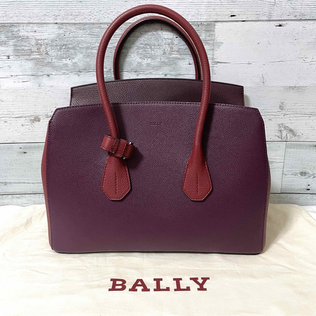 Bally(バリー)の【未使用級】BALLY  ハンドバッグ  SOMMET  ミディアム  レザー レディースのバッグ(ハンドバッグ)の商品写真