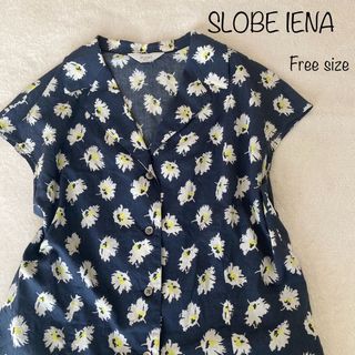 スローブイエナ(SLOBE IENA)のSLOBE IENA スローブ イエナ  開襟　花柄　ノースリーブ　シャツ(シャツ/ブラウス(半袖/袖なし))