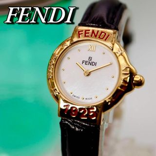 フェンディ(FENDI)の美品 FENDI シェル文字盤 ラウンド ゴールド レディース腕時計 774(腕時計)