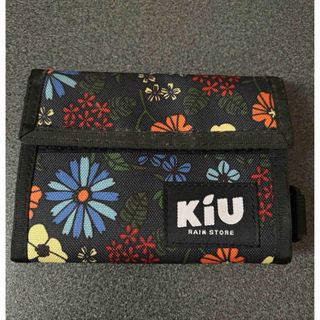 kiu財布