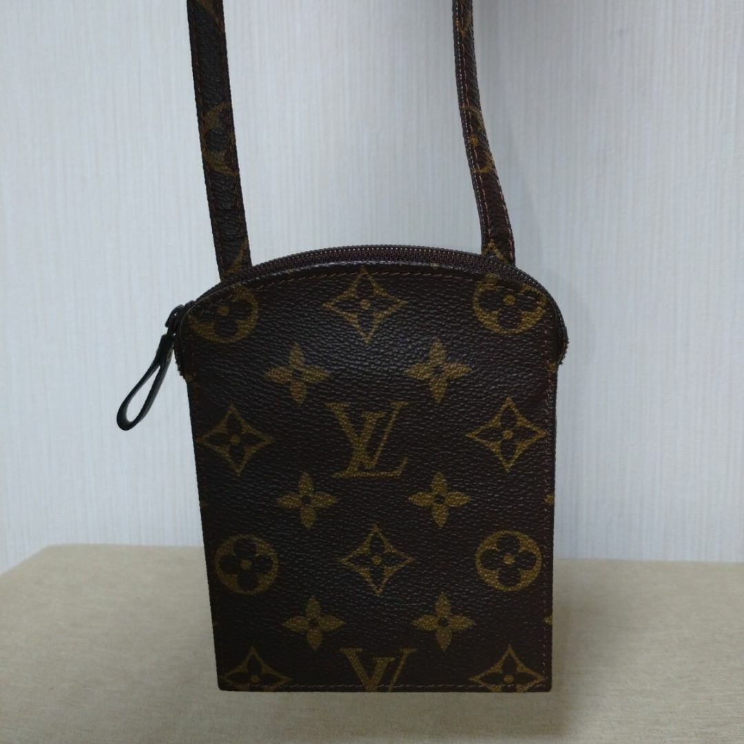 LOUIS VUITTON(ルイヴィトン)の【極美品】ルイヴィトン　ポシェットセクレ モノグラム　ショルダーバッグ レディースのファッション小物(ポーチ)の商品写真