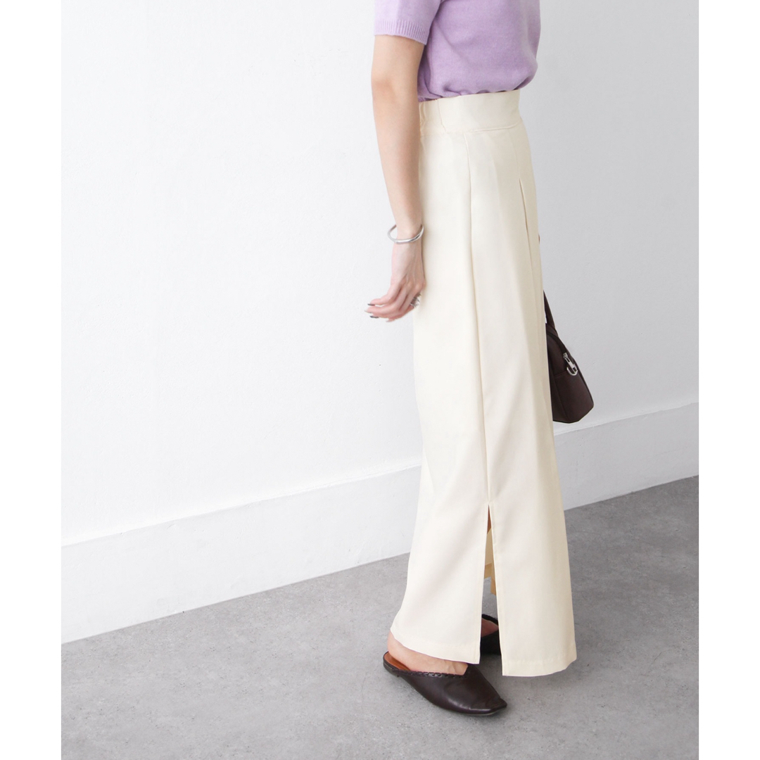 【極美品】Chillfar カラースリットロングナロースカート 完売品 レディースのスカート(ロングスカート)の商品写真