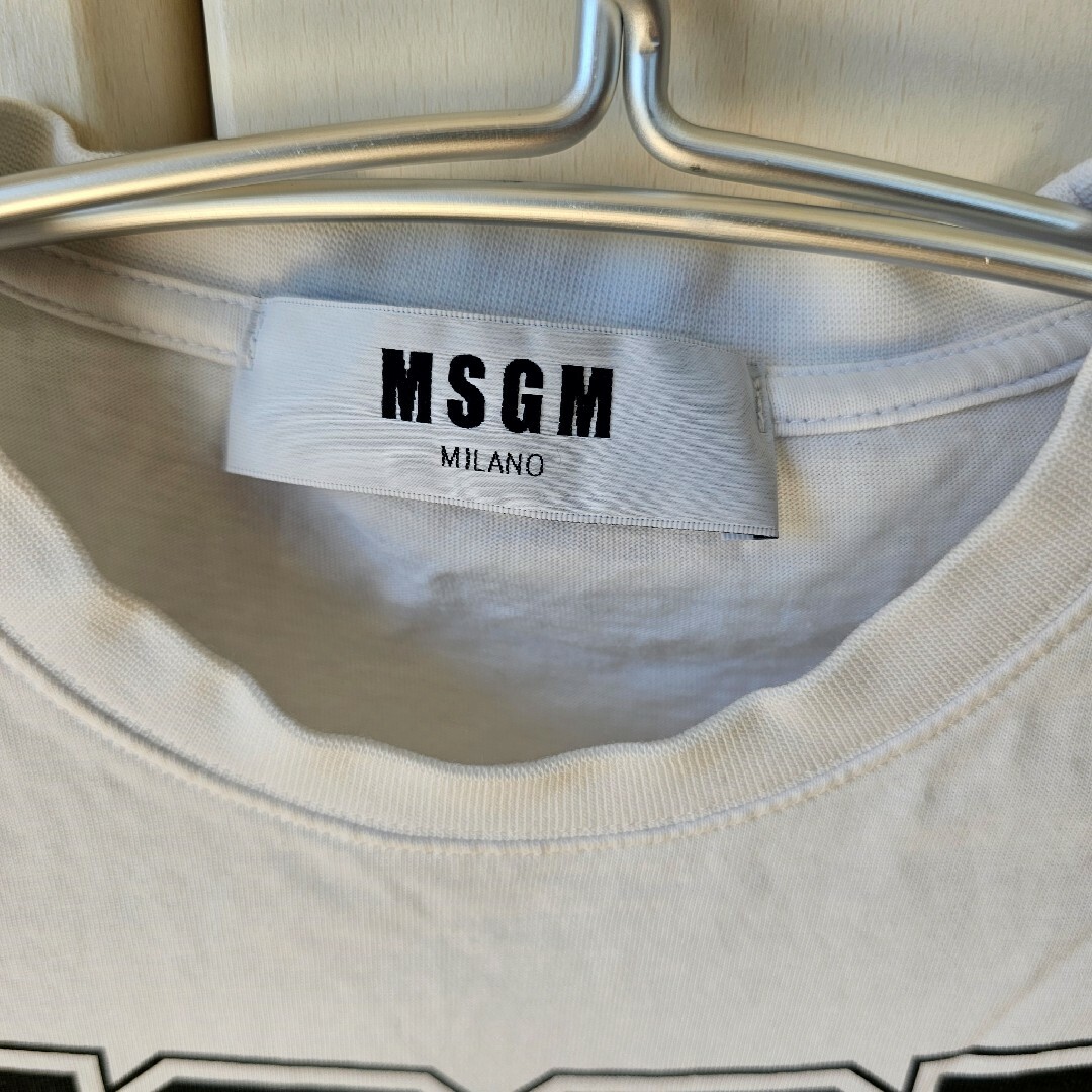 MSGM(エムエスジイエム)のMSGM　花柄フリルノースリーブTシャツ レディースのトップス(Tシャツ(半袖/袖なし))の商品写真