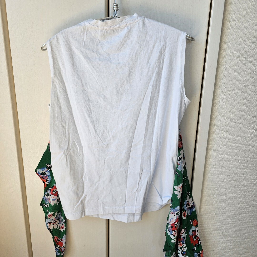 MSGM(エムエスジイエム)のMSGM　花柄フリルノースリーブTシャツ レディースのトップス(Tシャツ(半袖/袖なし))の商品写真