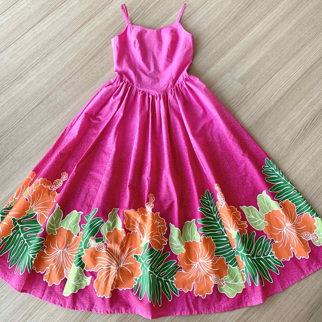 ハワイ ドレス ピンク ハイビスカス フラ マウナロア MMJ [未使用] レディースのワンピース(ロングワンピース/マキシワンピース)の商品写真