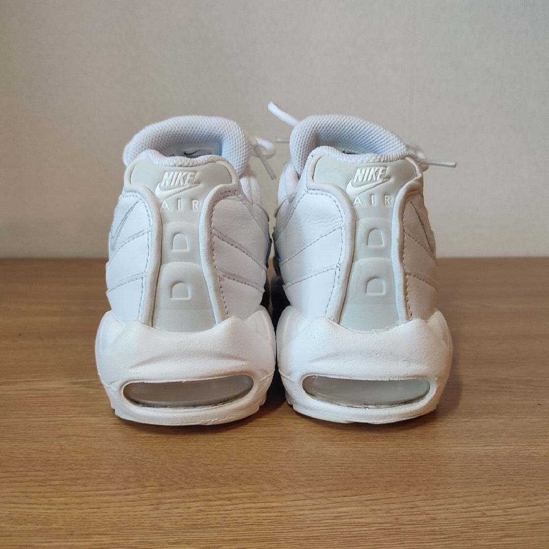 NIKE(ナイキ)の美品 NIKE AIR MAX95 ES "ALL WHITE" 26.5 メンズの靴/シューズ(スニーカー)の商品写真