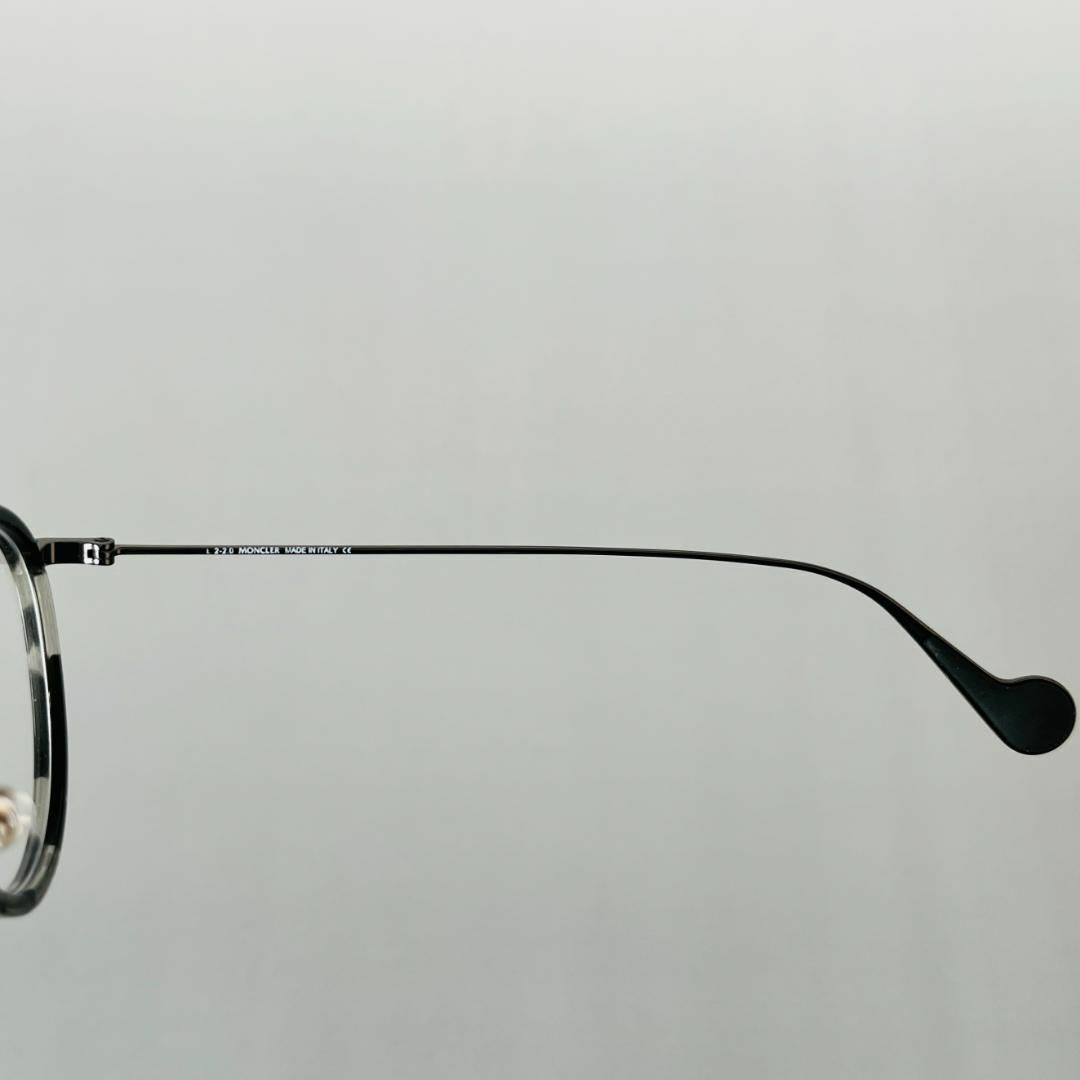 MONCLER(モンクレール)のモンクレール メンズ レディース グレー オーバル ガンメタ ブラック 黒 レディースのファッション小物(サングラス/メガネ)の商品写真