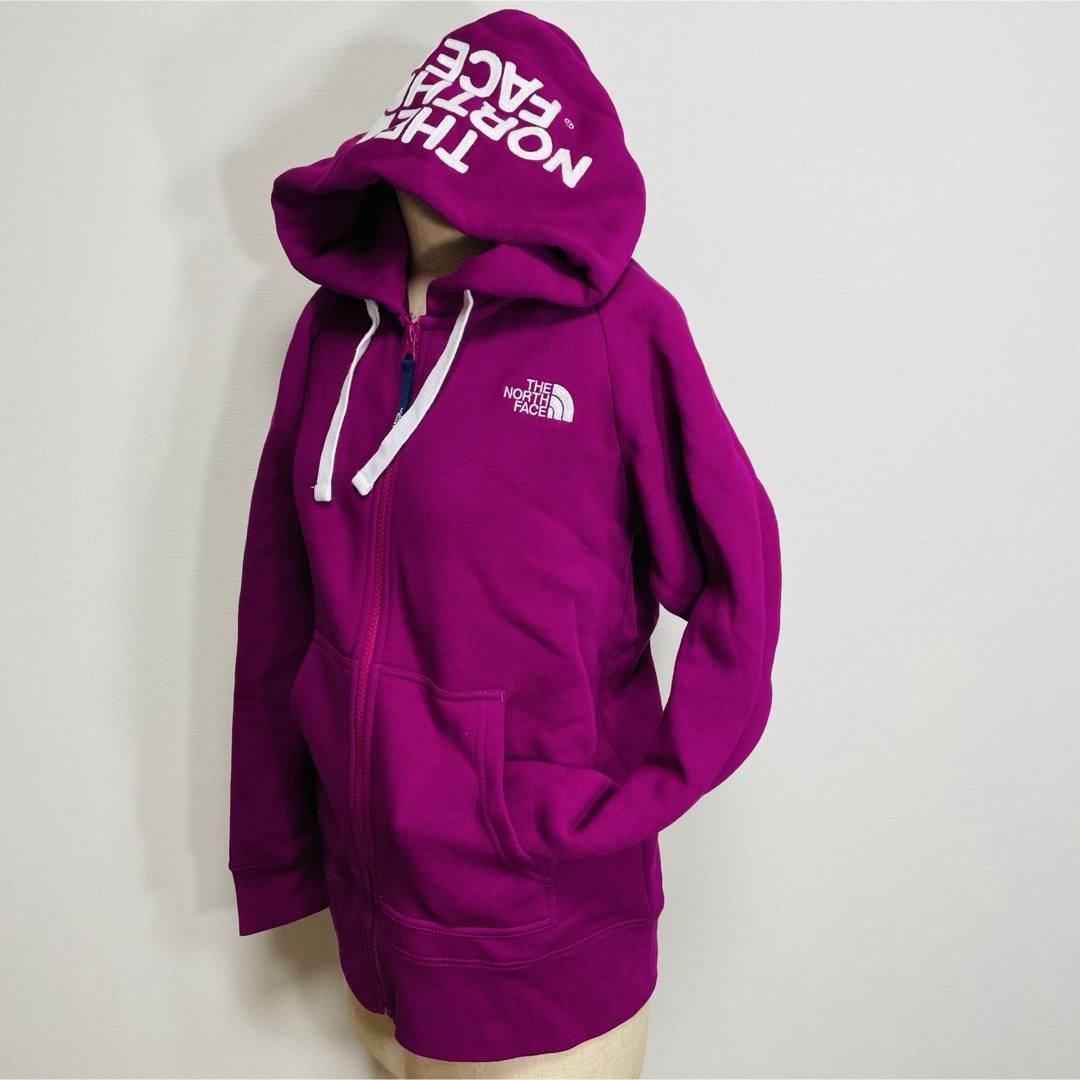 THE NORTH FACE(ザノースフェイス)のTHE NORTH FACE ジップパーカー◎希少カラーデカロゴ パープル×白色 レディースのトップス(パーカー)の商品写真