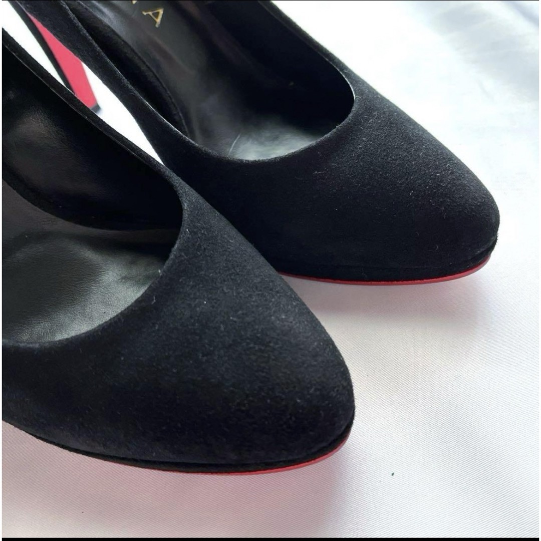 DIANA(ダイアナ)のダイアナ 24㎝ パンプス ブラック レッドソール ヒール バイカラー スエード レディースの靴/シューズ(ハイヒール/パンプス)の商品写真