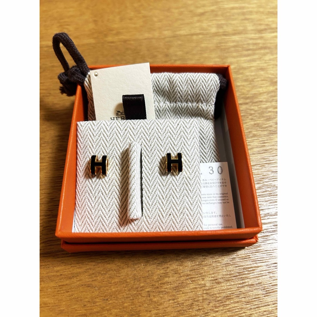 Hermes(エルメス)のエルメス　ミニポップH ネックレス&ピアス　ブラック×ローズゴールド レディースのアクセサリー(ピアス)の商品写真