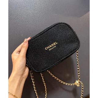 シャネル(CHANEL)のシャネル2020年ホリデー限定クリスマスノベルティ　チェーン付き　ポーチ(ショルダーバッグ)