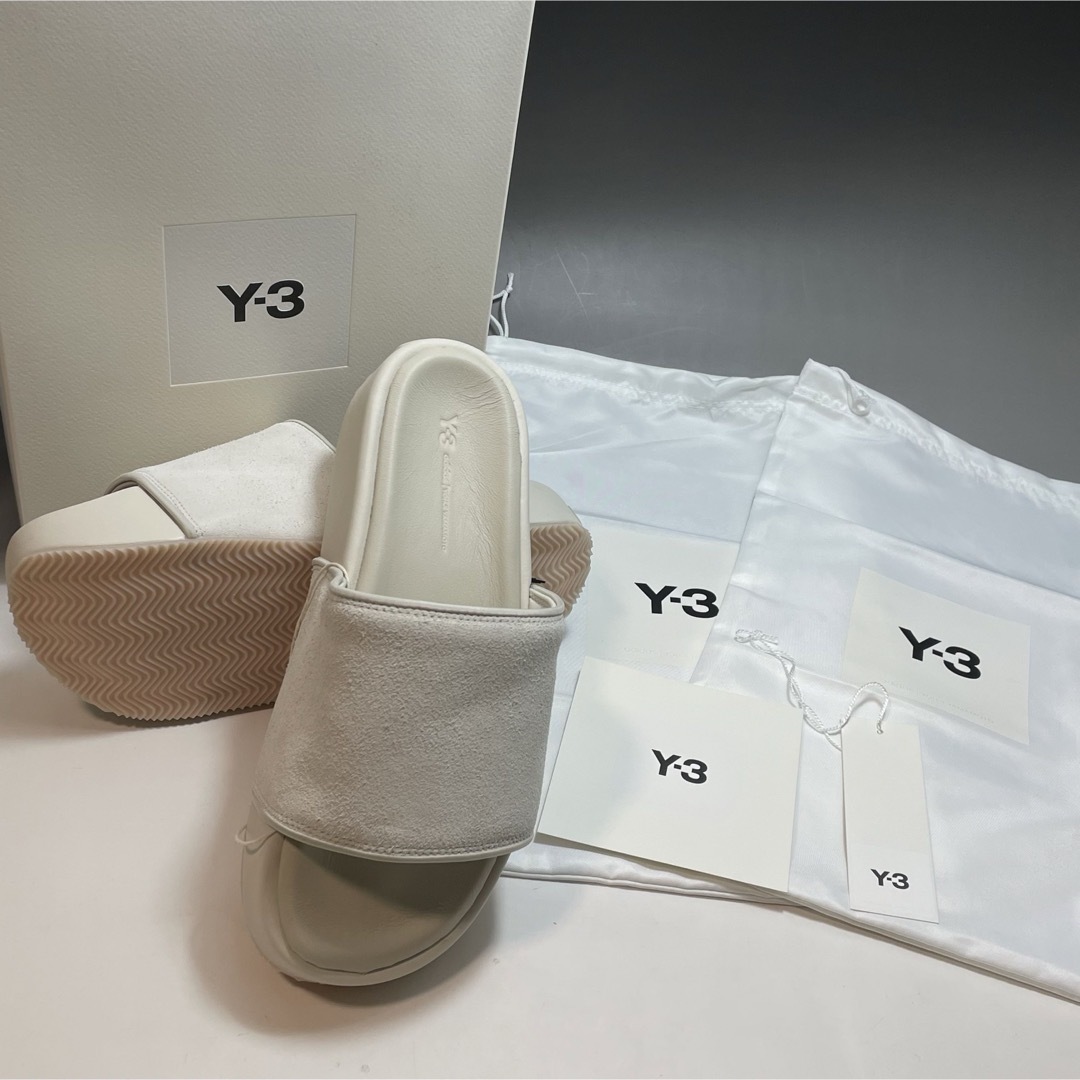 Y-3(ワイスリー)のY-3 SLIDE スライド SANDAL サンダル 白 27.5cm メンズの靴/シューズ(サンダル)の商品写真