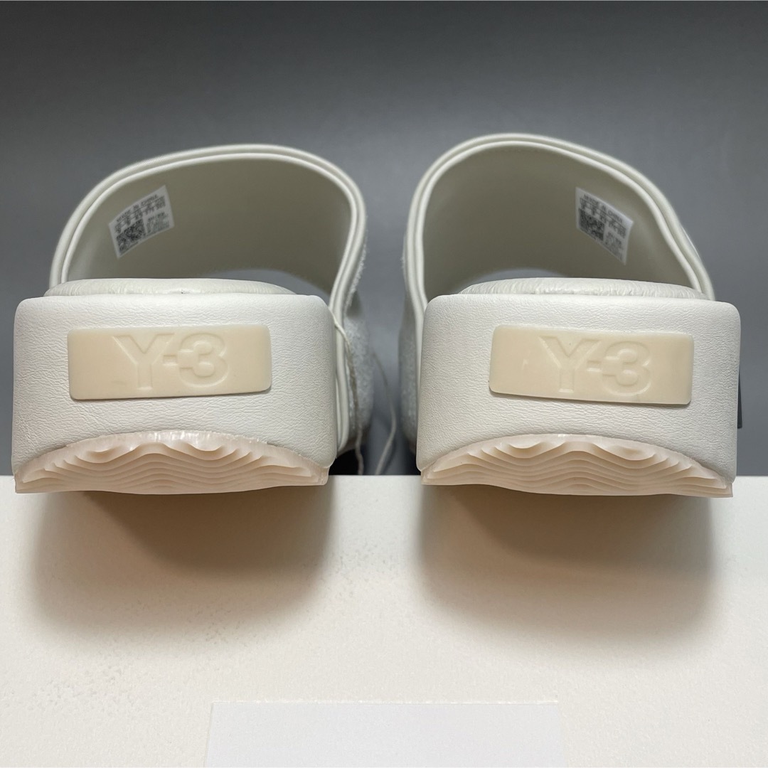 Y-3(ワイスリー)のY-3 SLIDE スライド SANDAL サンダル 白 27.5cm メンズの靴/シューズ(サンダル)の商品写真