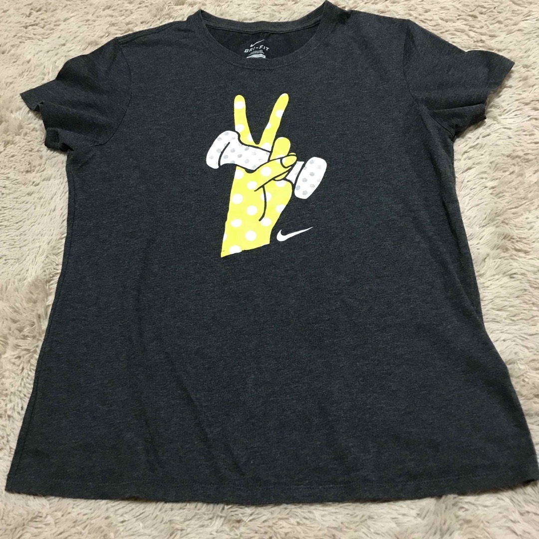 NIKE(ナイキ)の★美品★NIKE半袖Tシャツ レディースのトップス(Tシャツ(半袖/袖なし))の商品写真