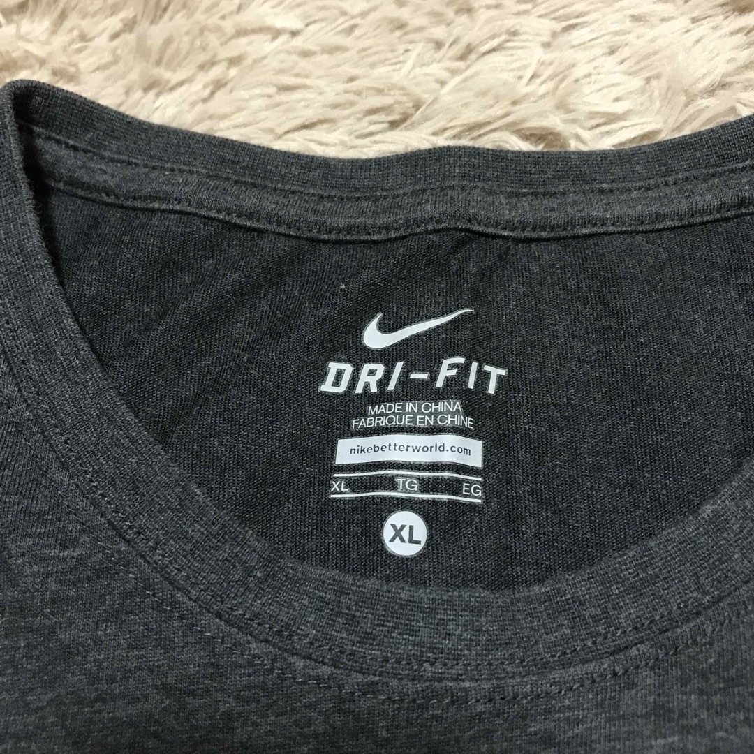 NIKE(ナイキ)の★美品★NIKE半袖Tシャツ レディースのトップス(Tシャツ(半袖/袖なし))の商品写真