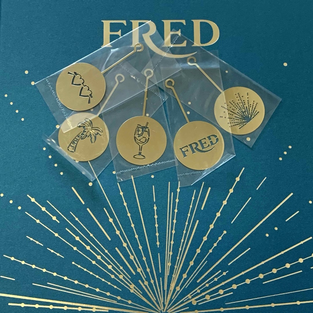 FRED(フレッド)の未使用 FRED フレッド オーナメント付き アロマキャンドル 非売品 ハンドメイドのインテリア/家具(アロマ/キャンドル)の商品写真
