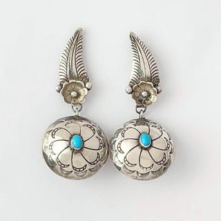 インディアンジュエリー(INDIAN JEWELRY)のナバホ族 インディアンジュエリー ターコイズ シルバー ピアス コンチョデザイン(ピアス)