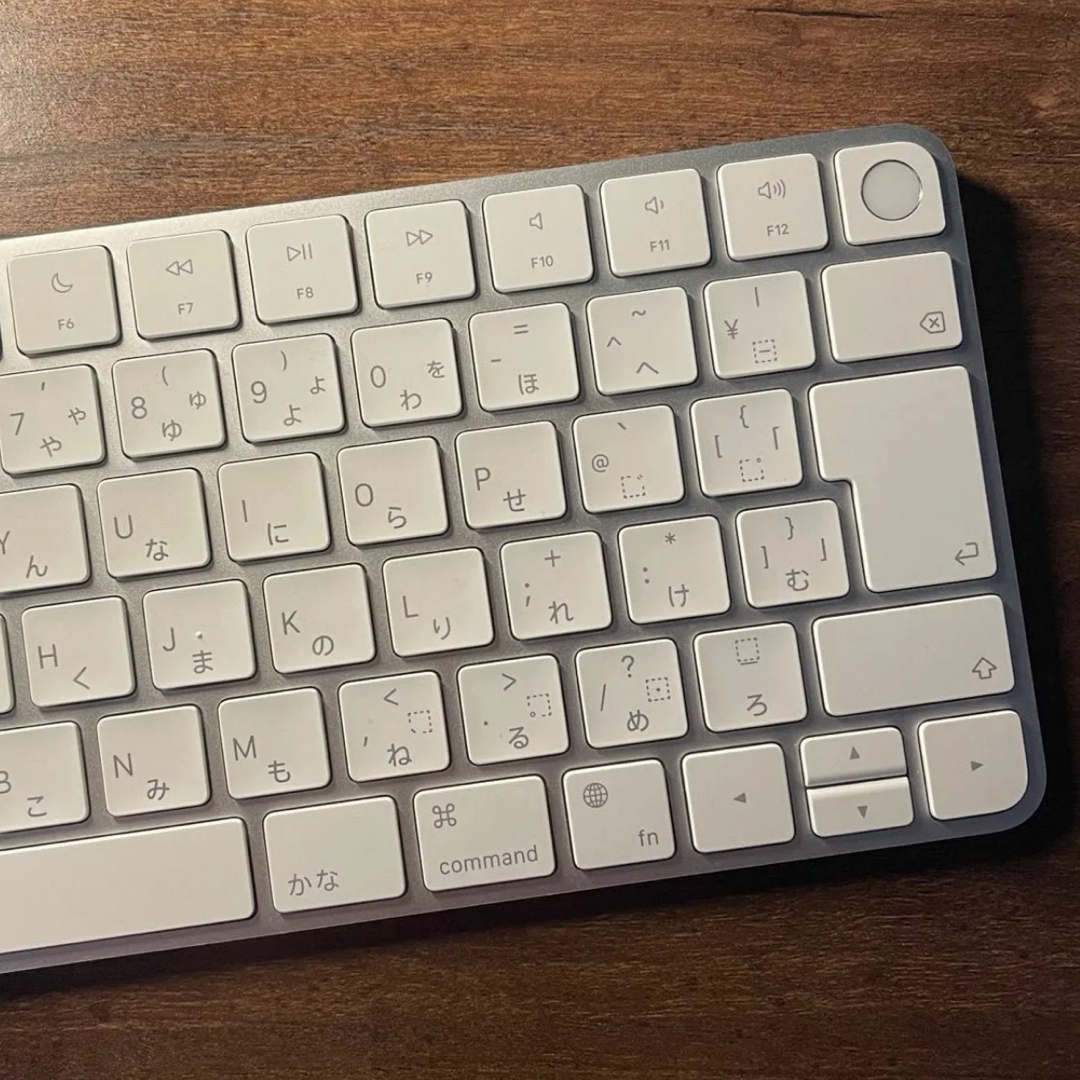 Apple(アップル)のApple Magic Keyboard with Touch ID  JIS スマホ/家電/カメラのPC/タブレット(PC周辺機器)の商品写真