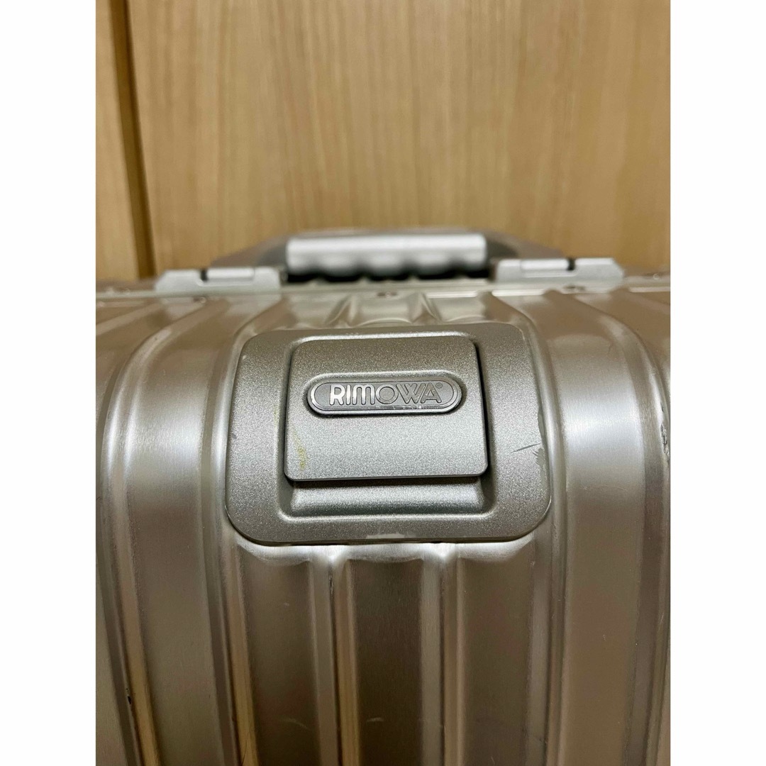 RIMOWA(リモワ)のRIMOWA リモワ TOPAS 4輪 82L メンズのバッグ(トラベルバッグ/スーツケース)の商品写真