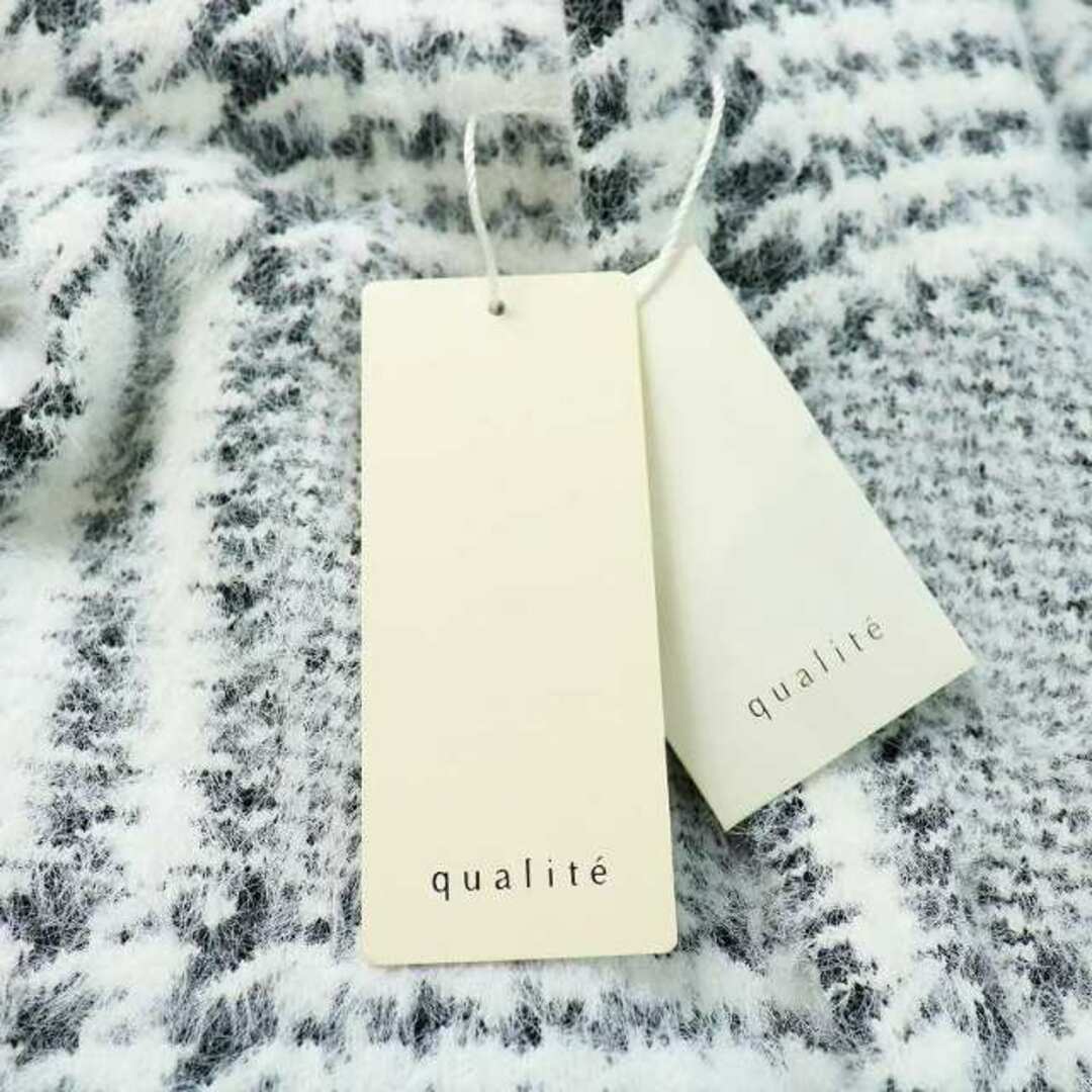 qualite(カリテ)のカリテ チェックフェザーニットアウター ノーカラーコート ロング 38 M レディースのジャケット/アウター(その他)の商品写真