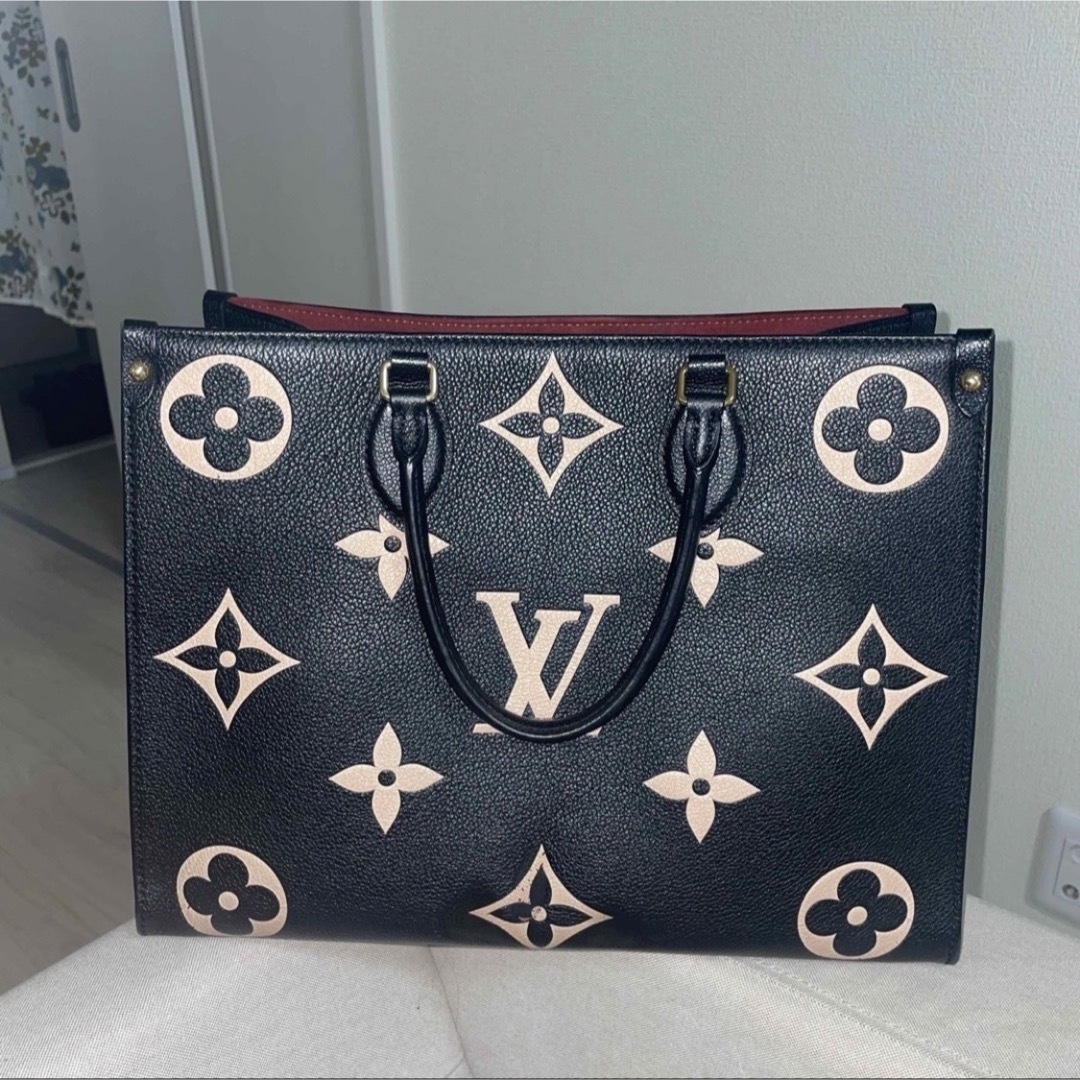 LOUIS VUITTON(ルイヴィトン)のLOUIS VUITTON オンザゴーMM メンズのバッグ(トートバッグ)の商品写真