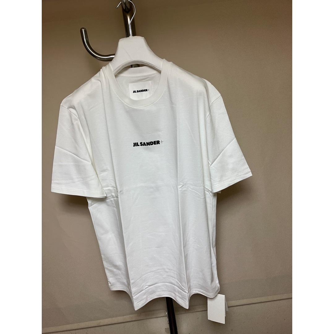 Jil Sander(ジルサンダー)の新品 M JIL SANDER 23aw 胸ロゴTシャツ 白 5892 メンズのトップス(Tシャツ/カットソー(半袖/袖なし))の商品写真