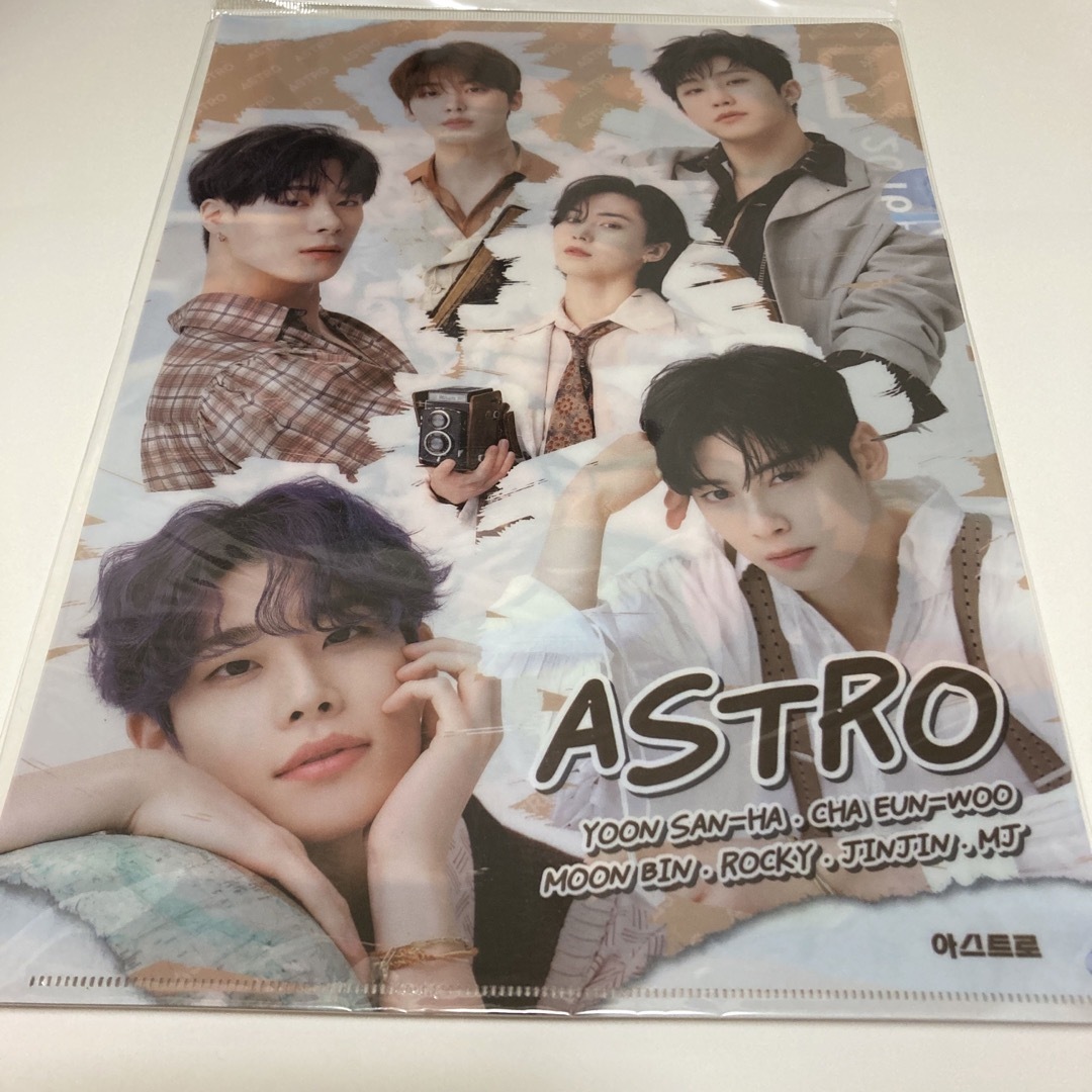 ASTRO(アストロ)のastro クリアファイル エンタメ/ホビーのCD(K-POP/アジア)の商品写真